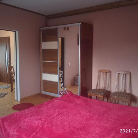 У Марка Hajasd Kültér fotó