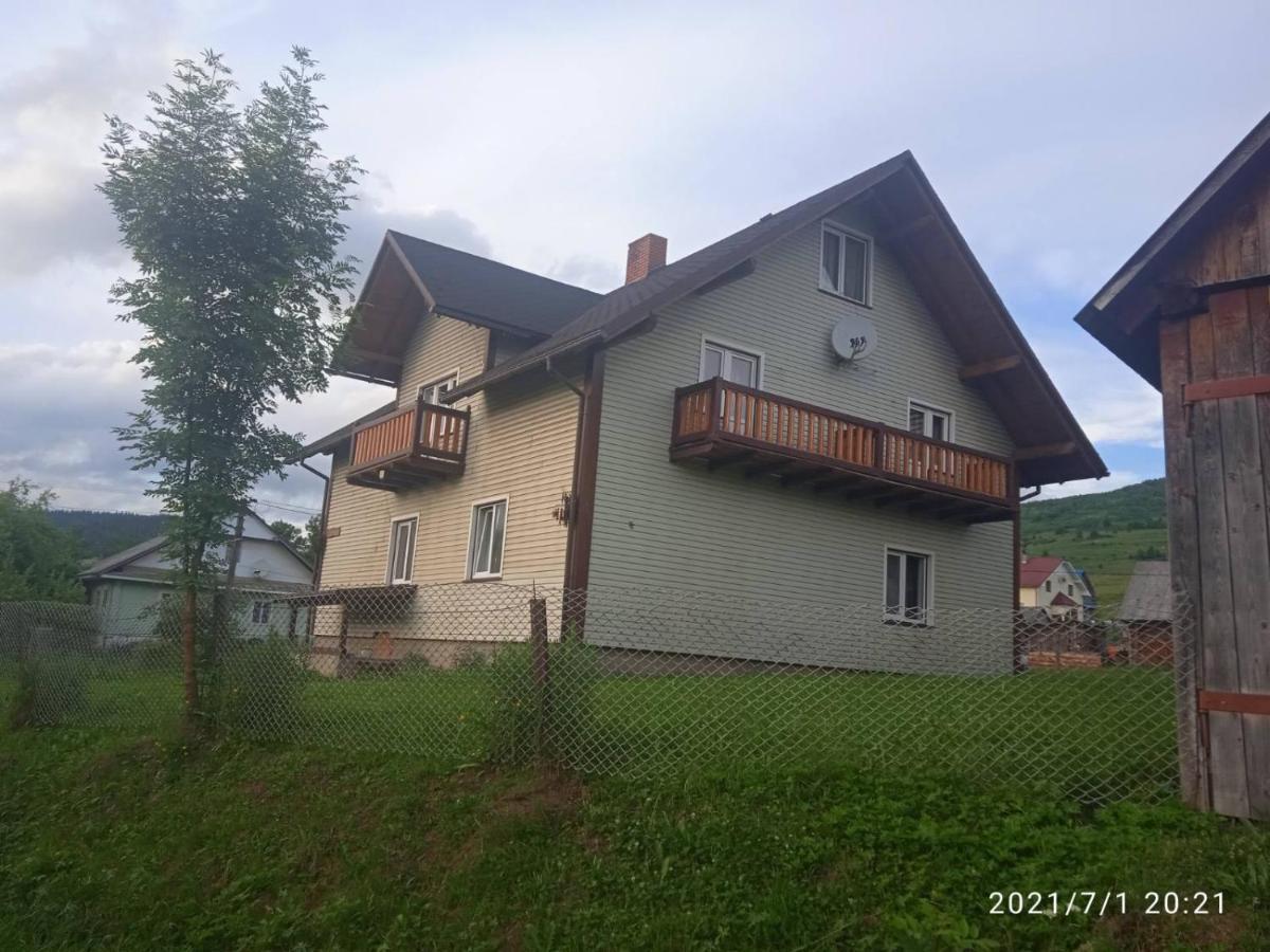 У Марка Hajasd Kültér fotó