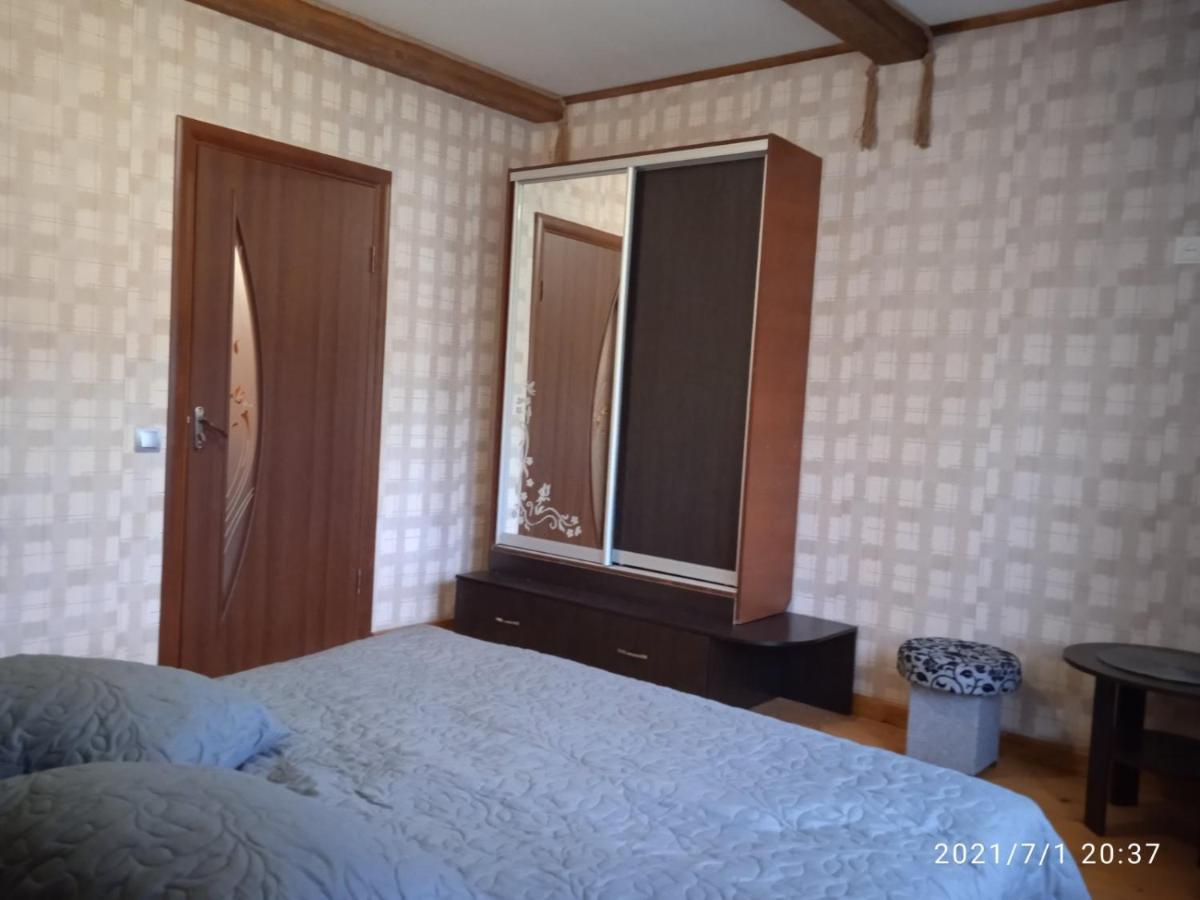 У Марка Hajasd Kültér fotó